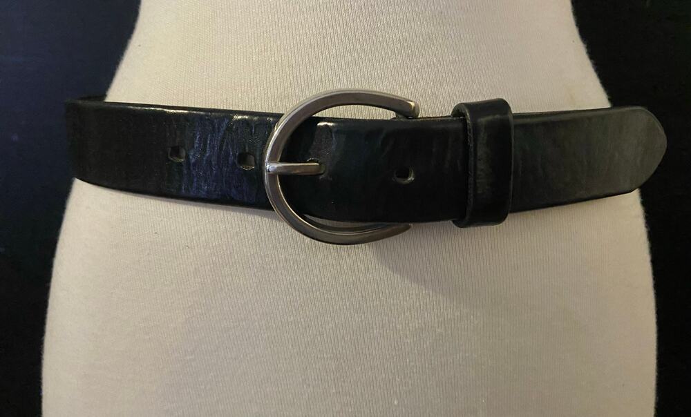 OLD NAVY Distressed Black Leather Belt Womens sz 32 (Runs small)